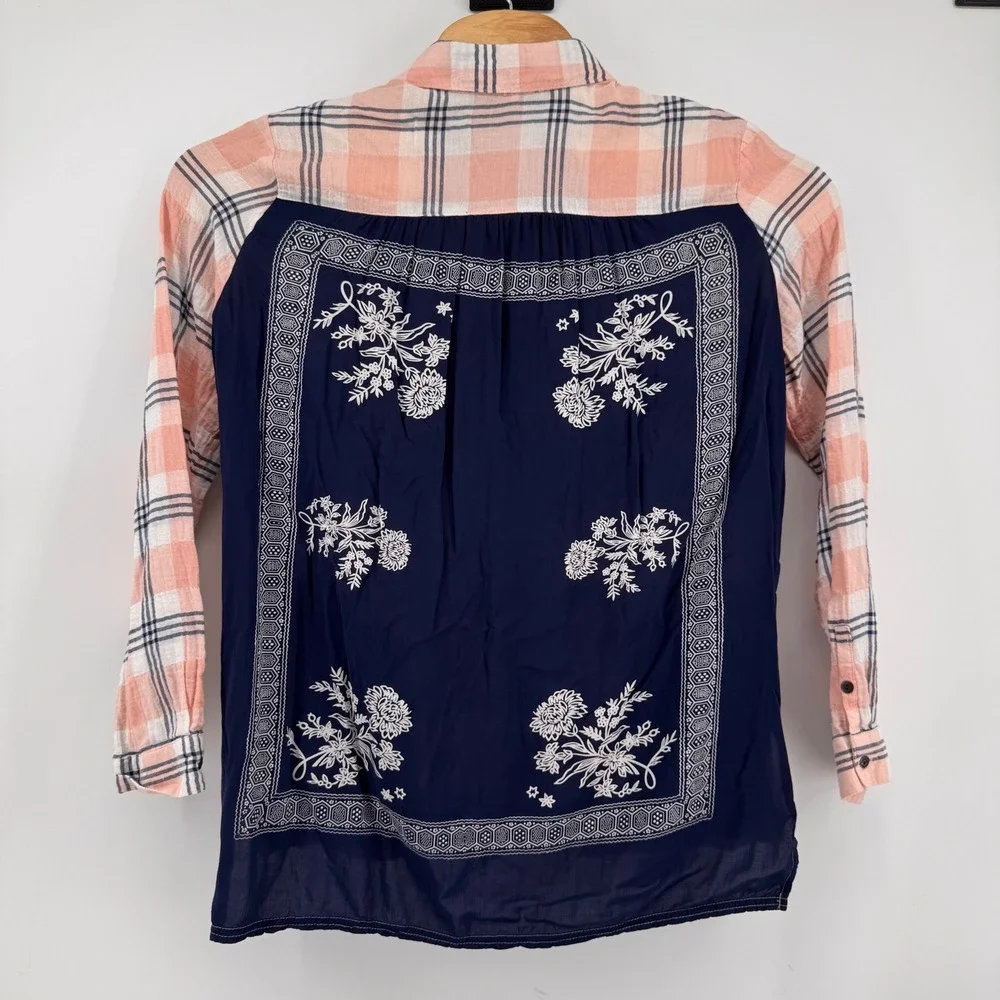 Free People Button Down Womens M Pink Plaid Embroidered Mixed Media‎ Shirt